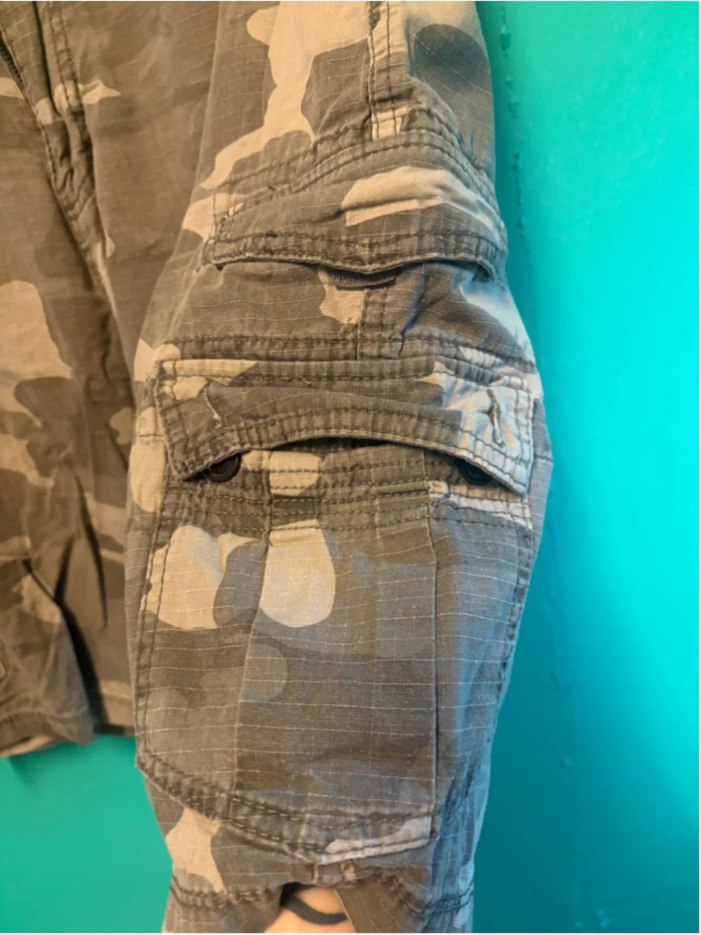 Men's Plugg Cargo Shorts Waist 33 Grey Black Camo